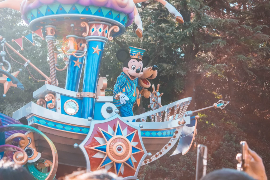 parade disneyland paris avec les enfants